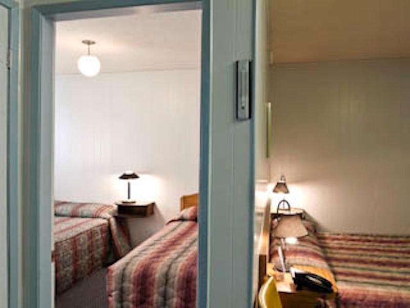 Evening Star Motel Greenwood Exterior photo